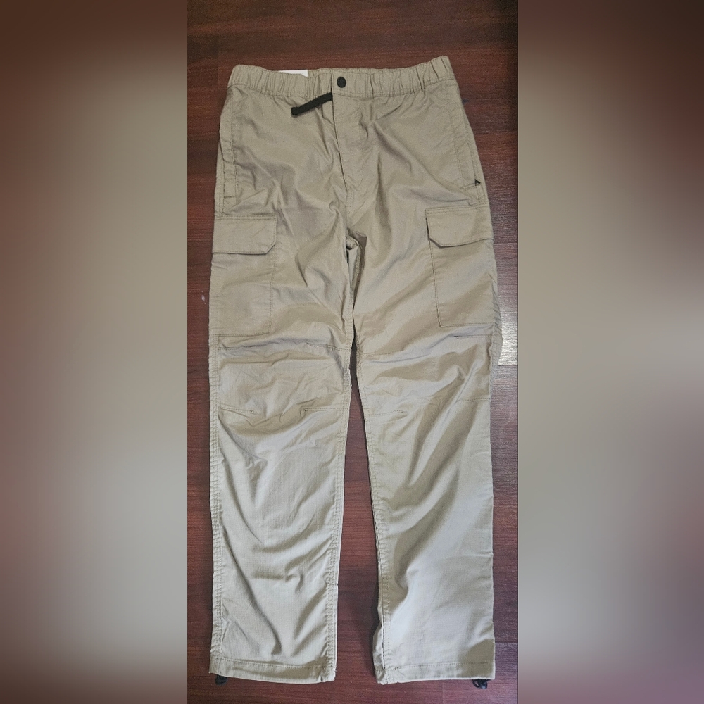 H&M Men's Regular Fit Cargo Coupe Standard Khaki Pants Size Small